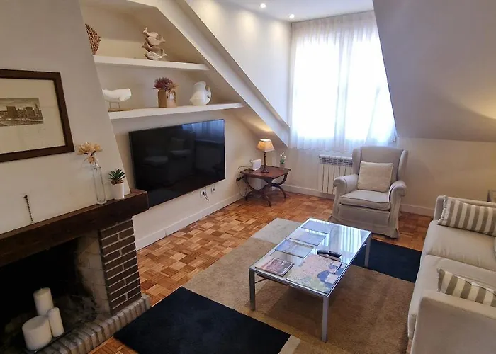 La Buhardilla De La Escalerona - 2 Hab - Vut-4354-as Apartament Gijón