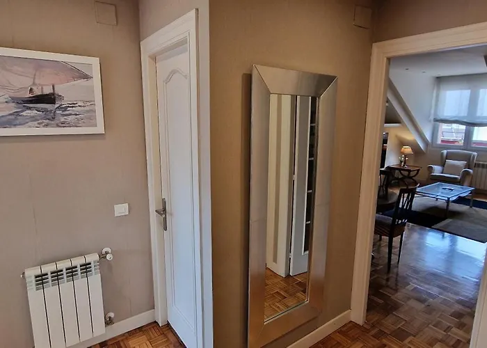 La Buhardilla De La Escalerona - 2 Hab - Vut-4354-as